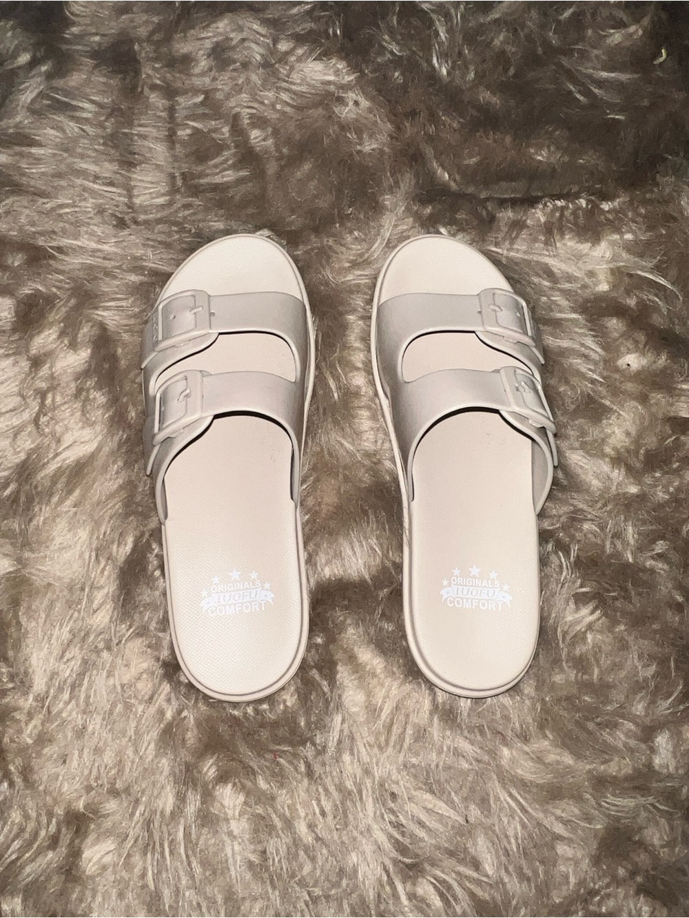 Slides Women’s Classic Dual-Buckle Slide Sandals in cream